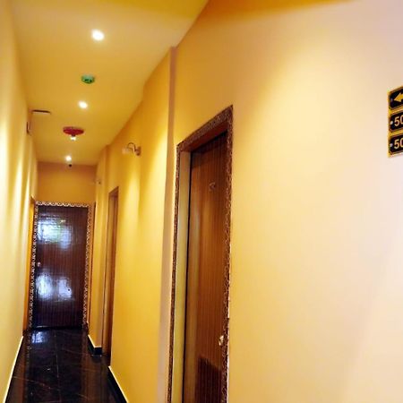 Hotel Golden Plaza Vashi Eksteriør bilde