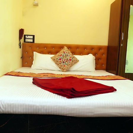 Hotel Golden Plaza Vashi Eksteriør bilde